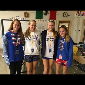 Meet your Posher, Monica